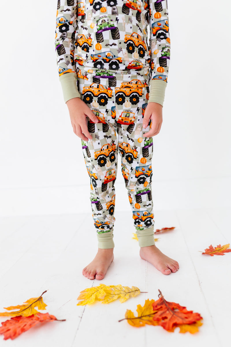 Kiki + Lulu | Wheelie Spooky Long Sleeve Pajamas