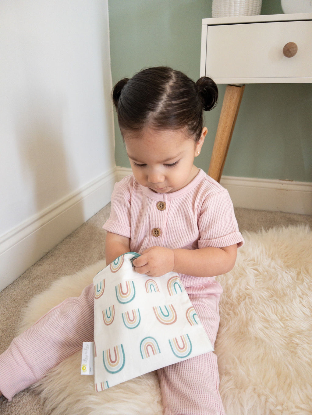 Itzy Ritzy | Over the Rainbow Reusable Snack & Everything Bag